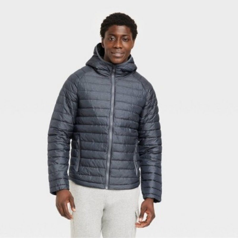 All in Motion Men's Lightweight Puffer Jacket size M